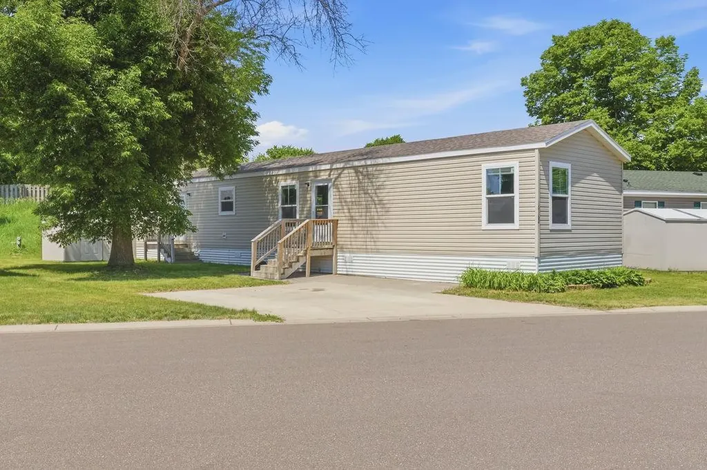 10162 Pierce Place NE Blaine MN 55434