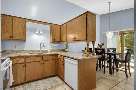 7654 12th Street N Oakdale MN 55128