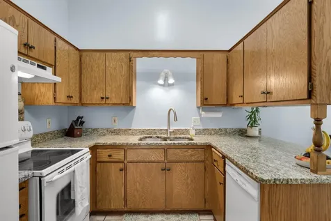 7654 12th Street N Oakdale MN 55128
