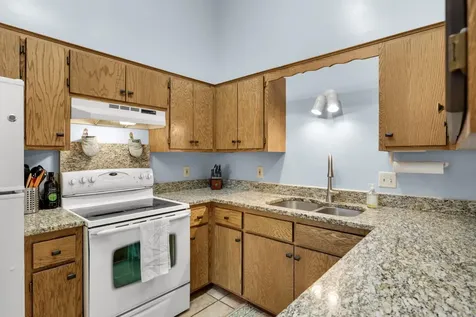 7654 12th Street N Oakdale MN 55128