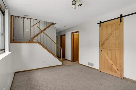 7654 12th Street N Oakdale MN 55128