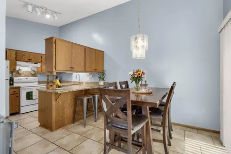 7654 12th Street N Oakdale MN 55128