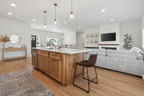 1426 Summerwood Trail W Dilworth MN 56529
