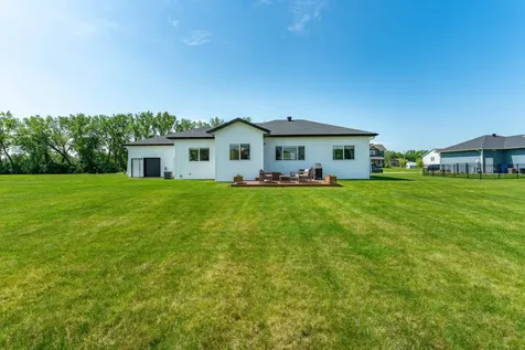 1426 Summerwood Trail W Dilworth MN 56529