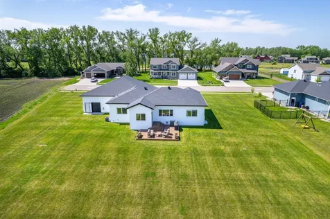 1426 Summerwood Trail W Dilworth MN 56529
