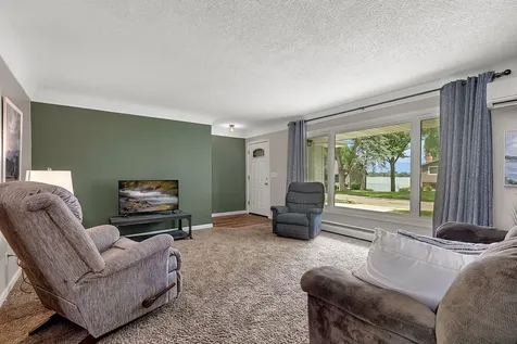 940 Hamlet Drive N Avon MN 56310
