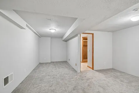 11551 278th Street Chisago City MN 55013