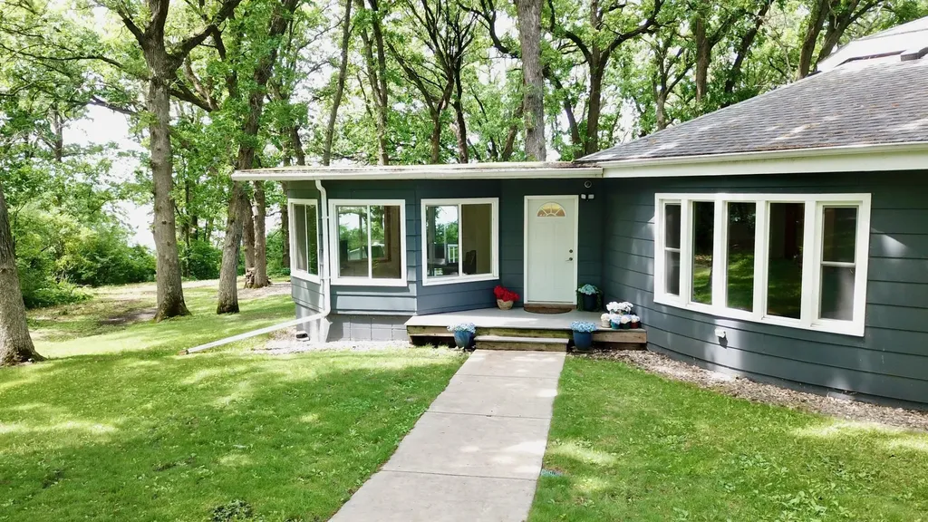 19093 610th Avenue Litchfield MN 55355