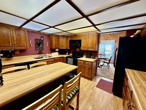 101 17th Avenue NE Roseau MN 56751