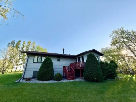 101 17th Avenue NE Roseau MN 56751