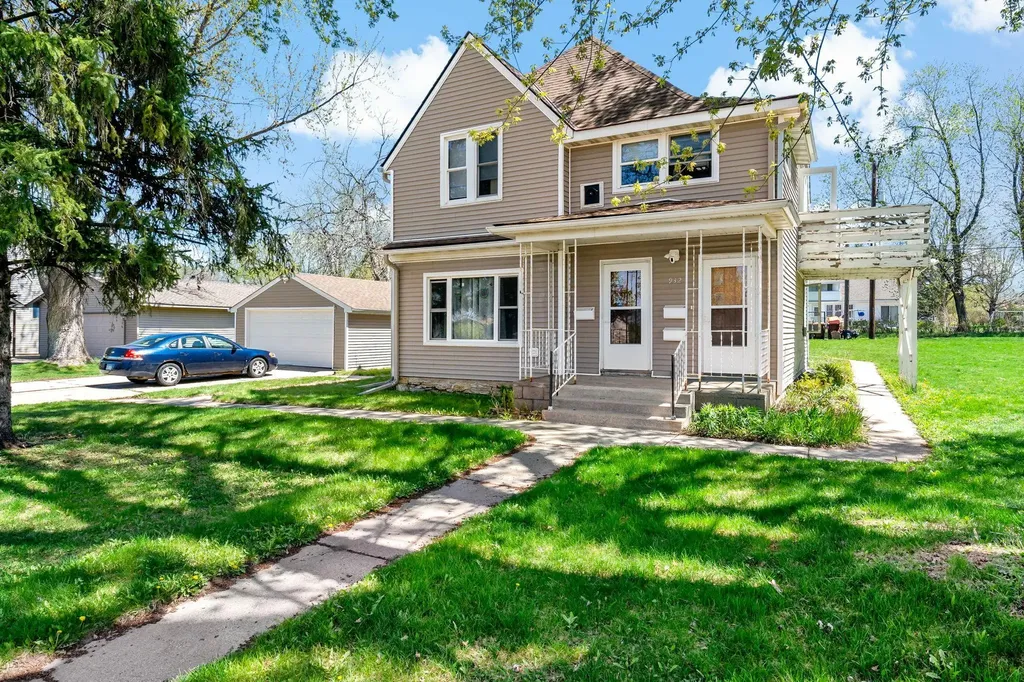 932 Summit Avenue Saint Paul Park MN 55071