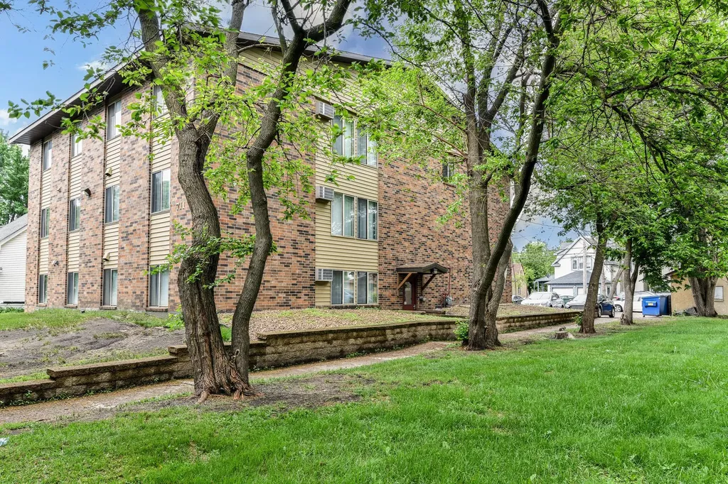 711 8th Avenue S Saint Cloud MN 56301