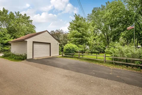 213 34th Avenue N Saint Cloud MN 56303