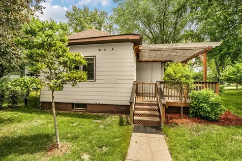 213 34th Avenue N Saint Cloud MN 56303