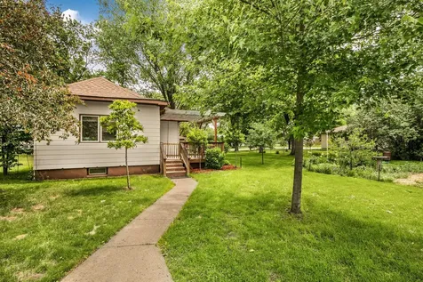 213 34th Avenue N Saint Cloud MN 56303