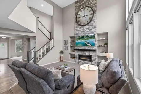 16894 Reeder Ridge Eden Prairie MN 55347