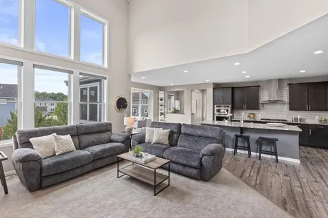 16894 Reeder Ridge Eden Prairie MN 55347