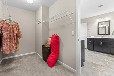 16894 Reeder Ridge Eden Prairie MN 55347