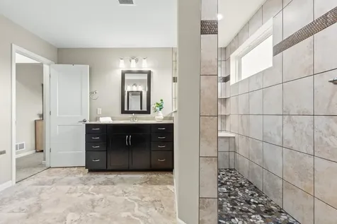 16894 Reeder Ridge Eden Prairie MN 55347