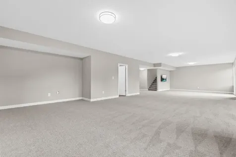16894 Reeder Ridge Eden Prairie MN 55347