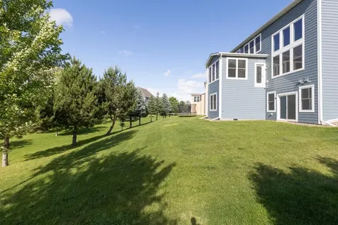 16894 Reeder Ridge Eden Prairie MN 55347