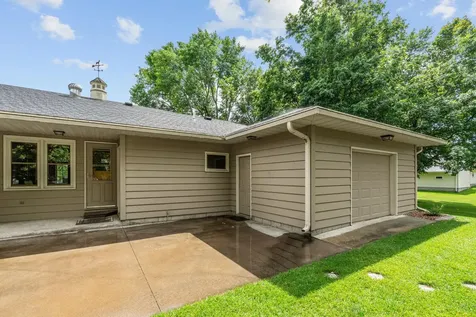 719 Park Avenue Hamburg MN 55339