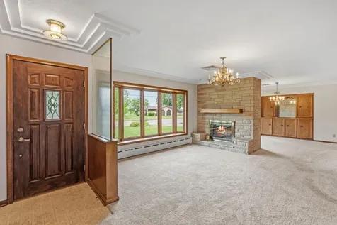 719 Park Avenue Hamburg MN 55339
