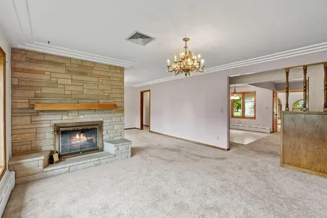719 Park Avenue Hamburg MN 55339