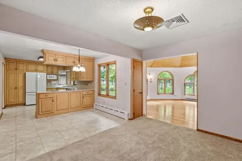 719 Park Avenue Hamburg MN 55339