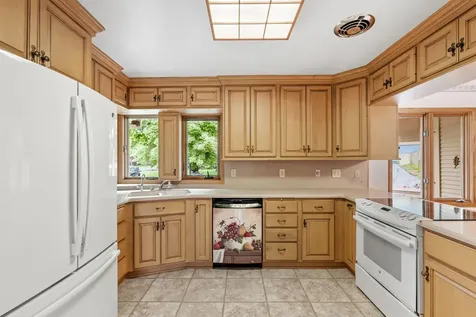 719 Park Avenue Hamburg MN 55339