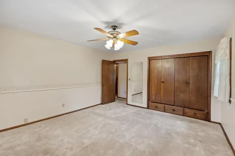 719 Park Avenue Hamburg MN 55339