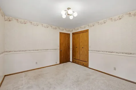 719 Park Avenue Hamburg MN 55339