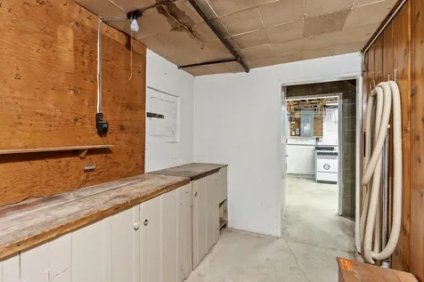 719 Park Avenue Hamburg MN 55339