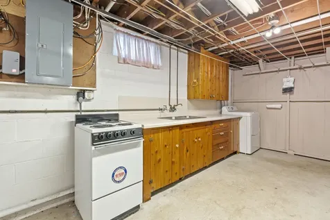 719 Park Avenue Hamburg MN 55339