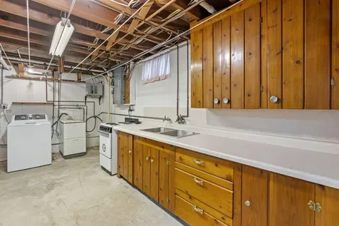 719 Park Avenue Hamburg MN 55339