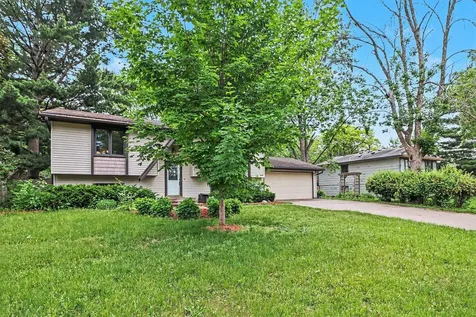 6724 Aldrich Avenue N Brooklyn Center MN 55430