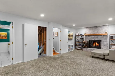 899 Park Knoll Drive Eagan MN 55123