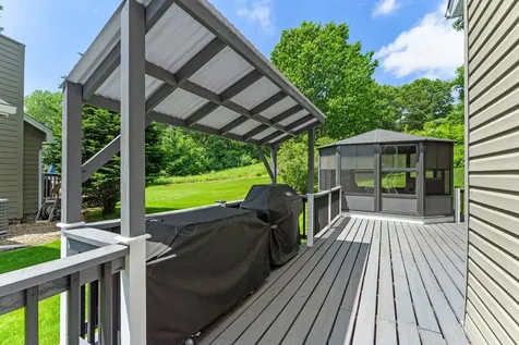 899 Park Knoll Drive Eagan MN 55123