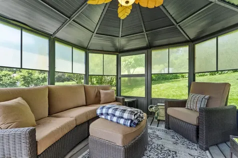 899 Park Knoll Drive Eagan MN 55123