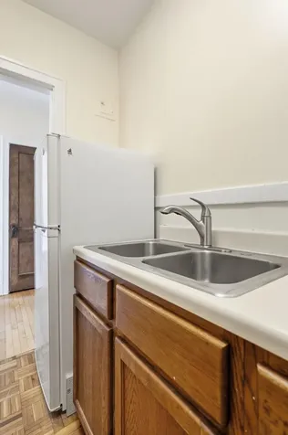 214 E 19th Street Minneapolis MN 55403