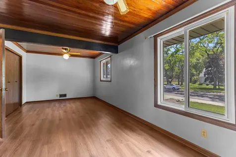 2515 Hillview Road Mounds View MN 55112