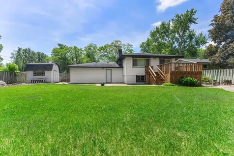 2515 Hillview Road Mounds View MN 55112