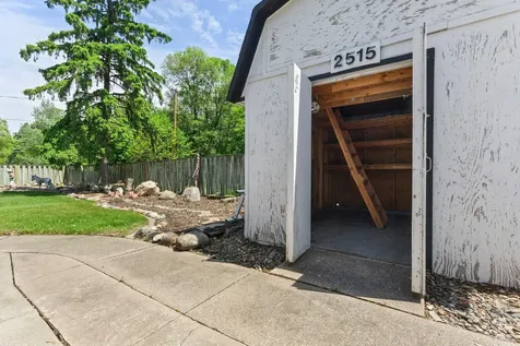 2515 Hillview Road Mounds View MN 55112