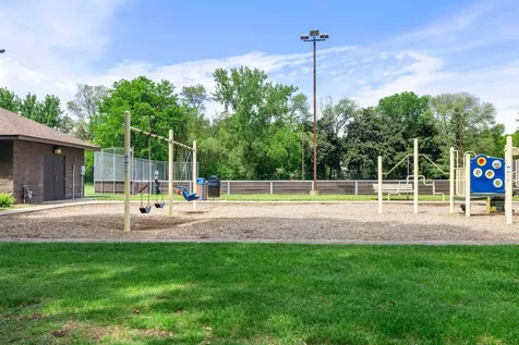 2515 Hillview Road Mounds View MN 55112