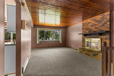 2515 Hillview Road Mounds View MN 55112