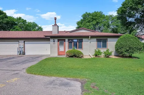 8642 S Maplebrook Circle Brooklyn Park MN 55445
