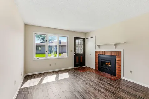 8642 S Maplebrook Circle Brooklyn Park MN 55445