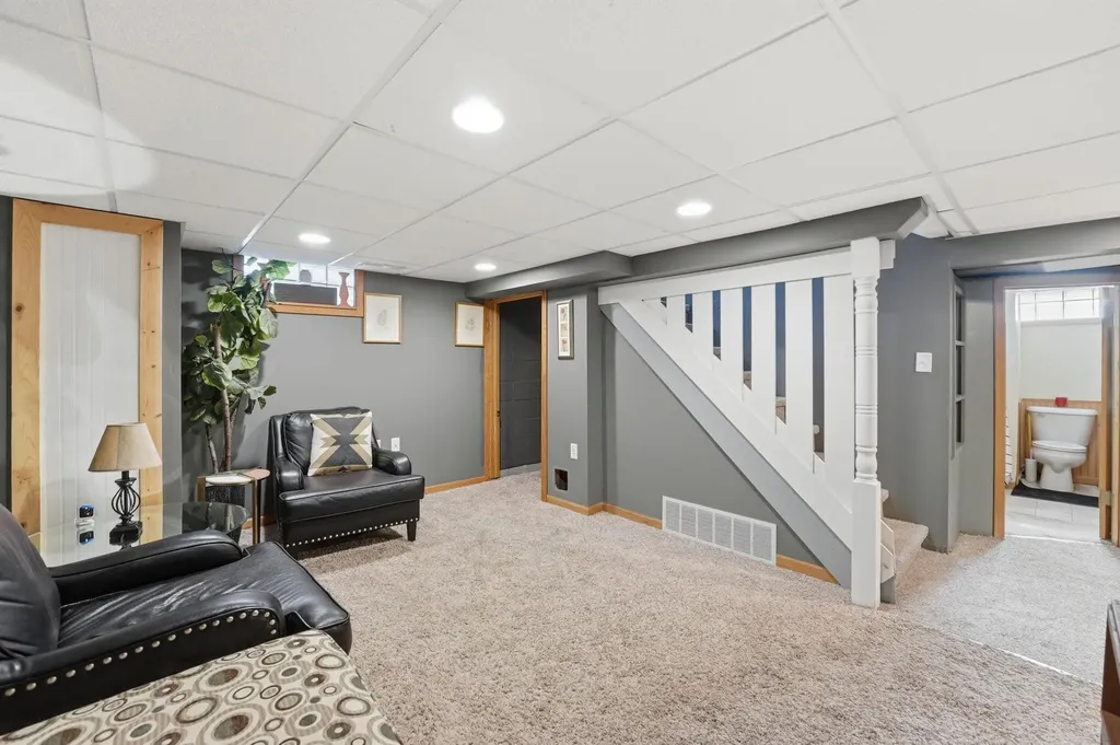 2020 7th Street SW Willmar MN 56201