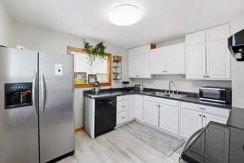 2020 7th Street SW Willmar MN 56201