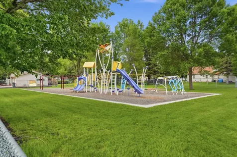 2020 7th Street SW Willmar MN 56201